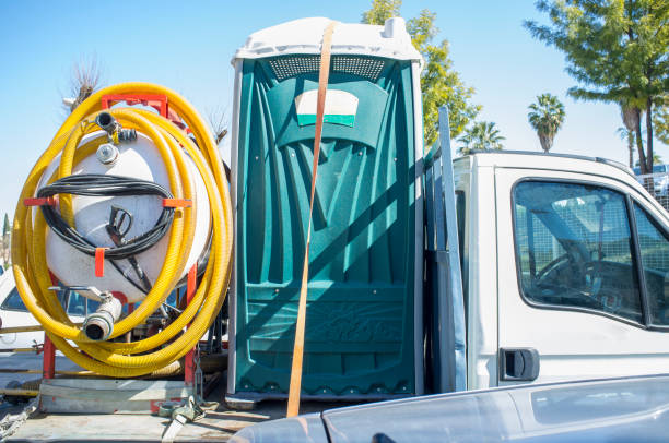 Portable Toilet Options We Offer in Rollingwood, TX
